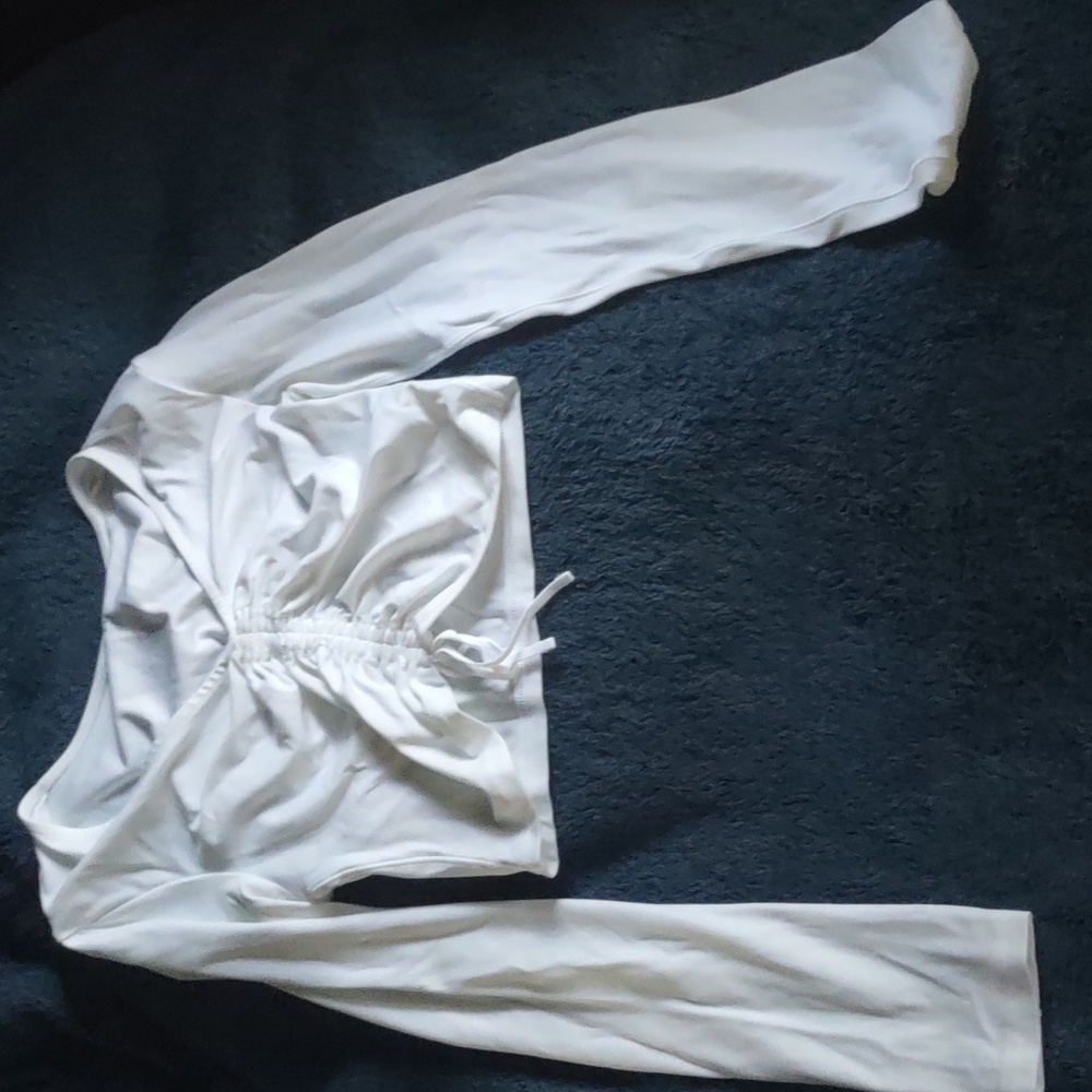 Offline by Aerie white cropped to w draw string M